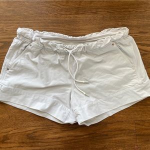 Lululemon grey shorts